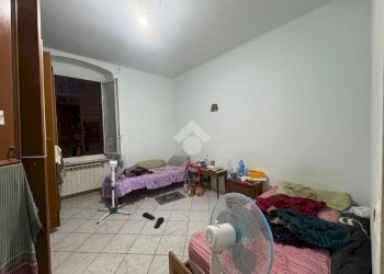 Four-room apartment Via Mario Piana, Genova (neighborhood Cornigliano) - photo 6