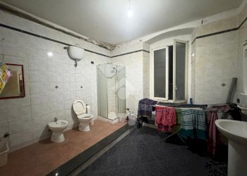 Four-room apartment Via Mario Piana, Genova (neighborhood Cornigliano) - photo 9