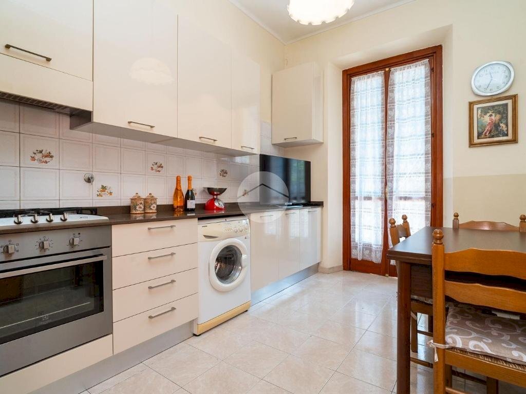Three-room apartment Via borgosesia, Torino (neighborhood Parella) - photo 1