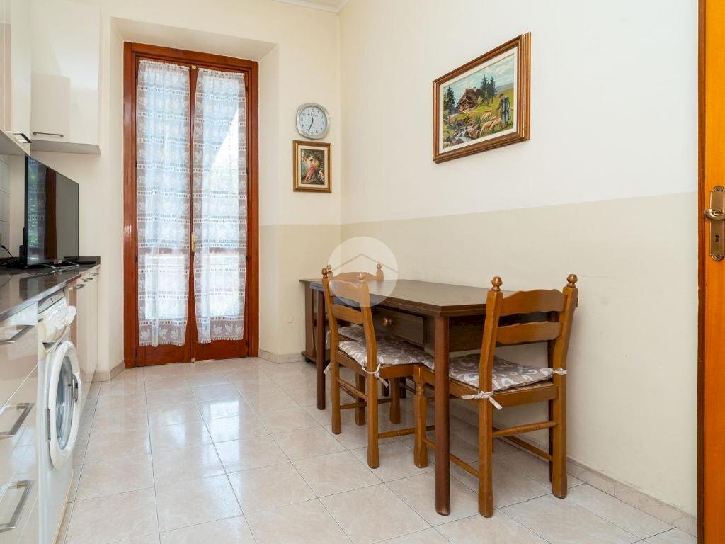 Three-room apartment Via borgosesia, Torino (neighborhood Parella) - photo 2