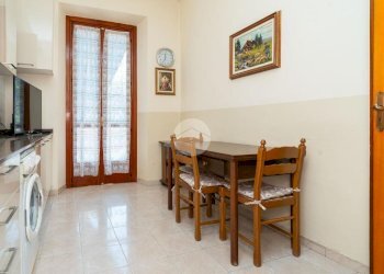 Three-room apartment Via borgosesia, Torino (neighborhood Parella) - photo 2