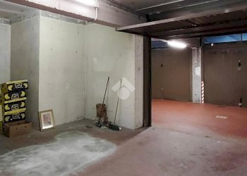 Box Via Felice Maritano, Genova (zona Rivarolo) - foto 5