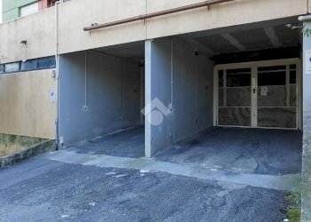 Box Via Felice Maritano, Genova (zona Rivarolo) - foto 13
