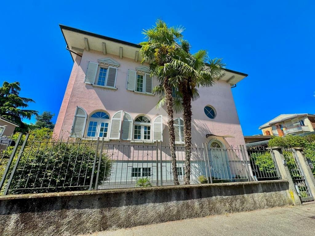 Villa Via Vincenzo Viviani, Novara - photo 1