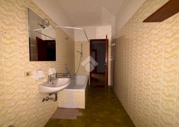 Three-room apartment Via Crespi, Novara - photo 27