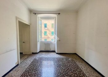 Four-room apartment Corso Torino, Genova (neighborhood Foce) - photo 2