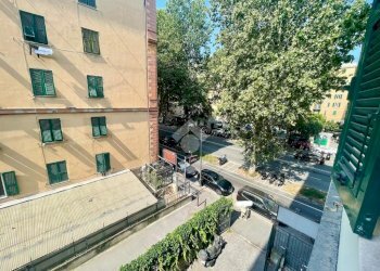 Four-room apartment Corso Torino, Genova (neighborhood Foce) - photo 4