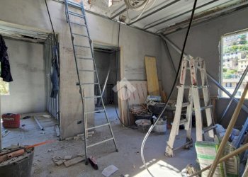 Four-room apartment Salita Ginestrato, Genova (neighborhood Quezzi) - photo 4