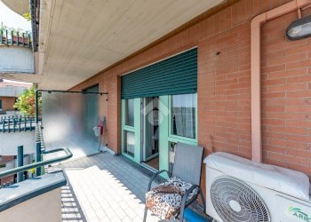 Three-room apartment Viale Rimembranze, Lainate - photo 8