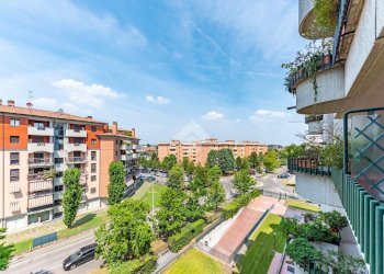 Three-room apartment Viale Rimembranze, Lainate - photo 19