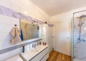 Three-room apartment Viale Rimembranze, Lainate - photo 28