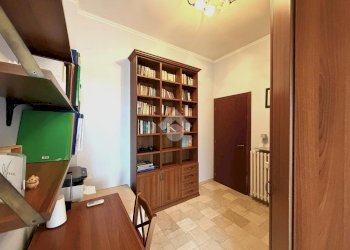 Three-room apartment Viale dello Stadio, Magenta - photo 16