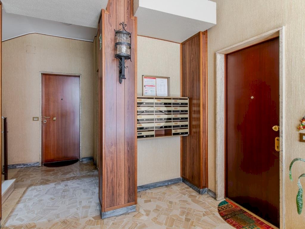 Three-room apartment Via G. D'Annunzio, Cesano Boscone - photo 2