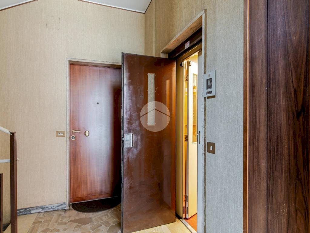 Three-room apartment Via G. D'Annunzio, Cesano Boscone - photo 3