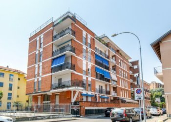 Three-room apartment Via G. D'Annunzio, Cesano Boscone - photo 1