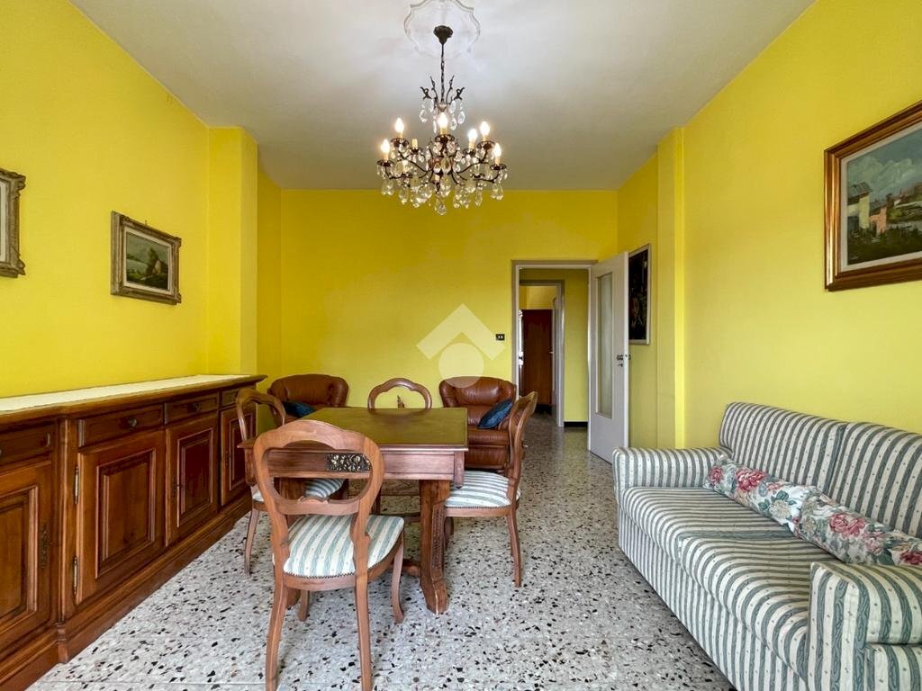 Three-room apartment Piazza Alessandro Zoppa, Canelli - photo 2