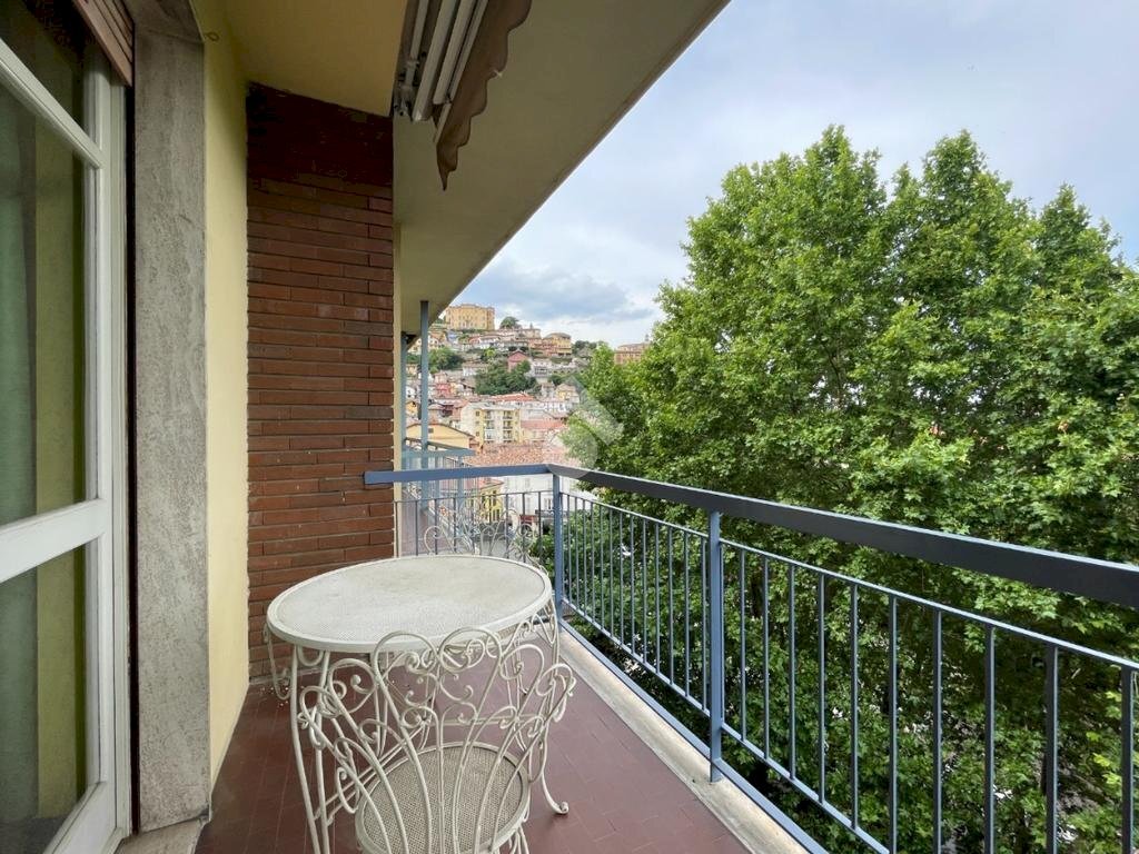 Three-room apartment Piazza Alessandro Zoppa, Canelli - photo 3