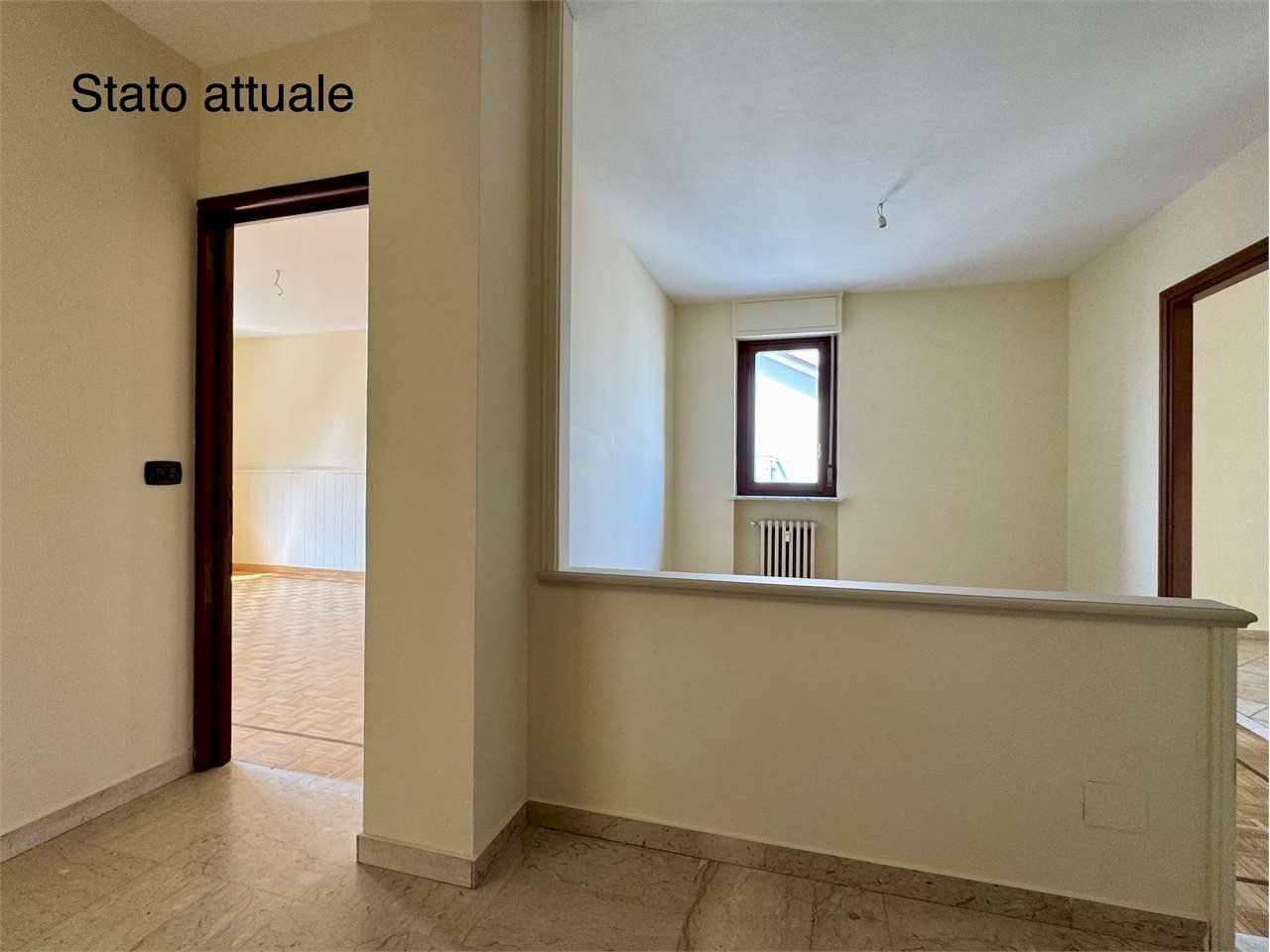Four-room apartment Largo Argentera, 12, Borgo San Dalmazzo - photo 2