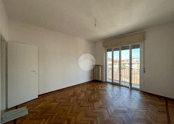 Four-room apartment Piazza Antonio Gramsci, Valenza - photo 1