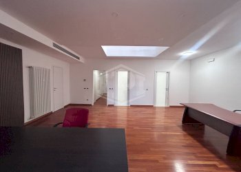 Ufficio Via Montebello, Bologna (zona Centro Storico) - foto 3