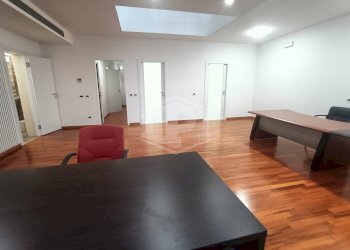 Ufficio Via Montebello, Bologna (zona Centro Storico) - foto 7
