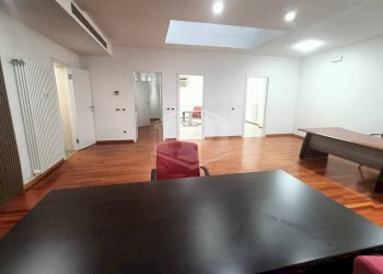 Ufficio Via Montebello, Bologna (zona Centro Storico) - foto 14
