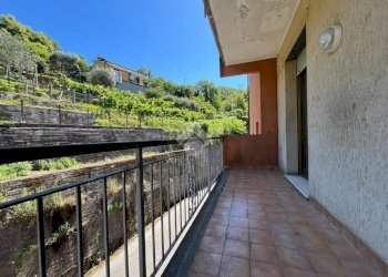 Four-room apartment Via Chiapparino, Cicagna - photo 1
