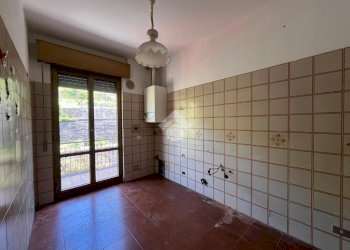 Four-room apartment Via Chiapparino, Cicagna - photo 9