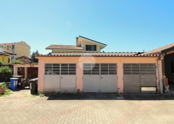 Four-room apartment Via S. Gervasio, Brandizzo - photo 28