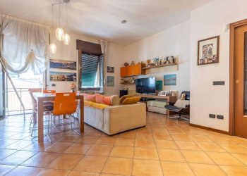 Three-room apartment Lissone - photo 5