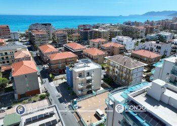 Foto 20 - Attic via torino
 
69, Pietra Ligure - photo 20