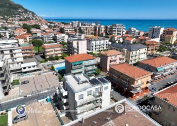 Foto 26 - Attic via torino
 
69, Pietra Ligure - photo 26
