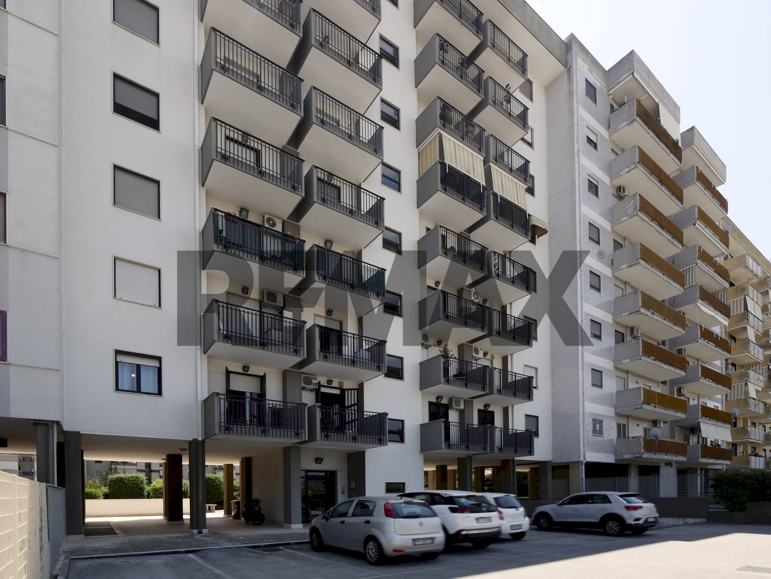 Edificio all\'aperto - Trilocale Via Angeloantonio Quaranta
 
13, Bari - foto 1