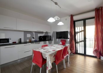 Cucina - Trilocale Via Angeloantonio Quaranta
 
13, Bari - foto 8