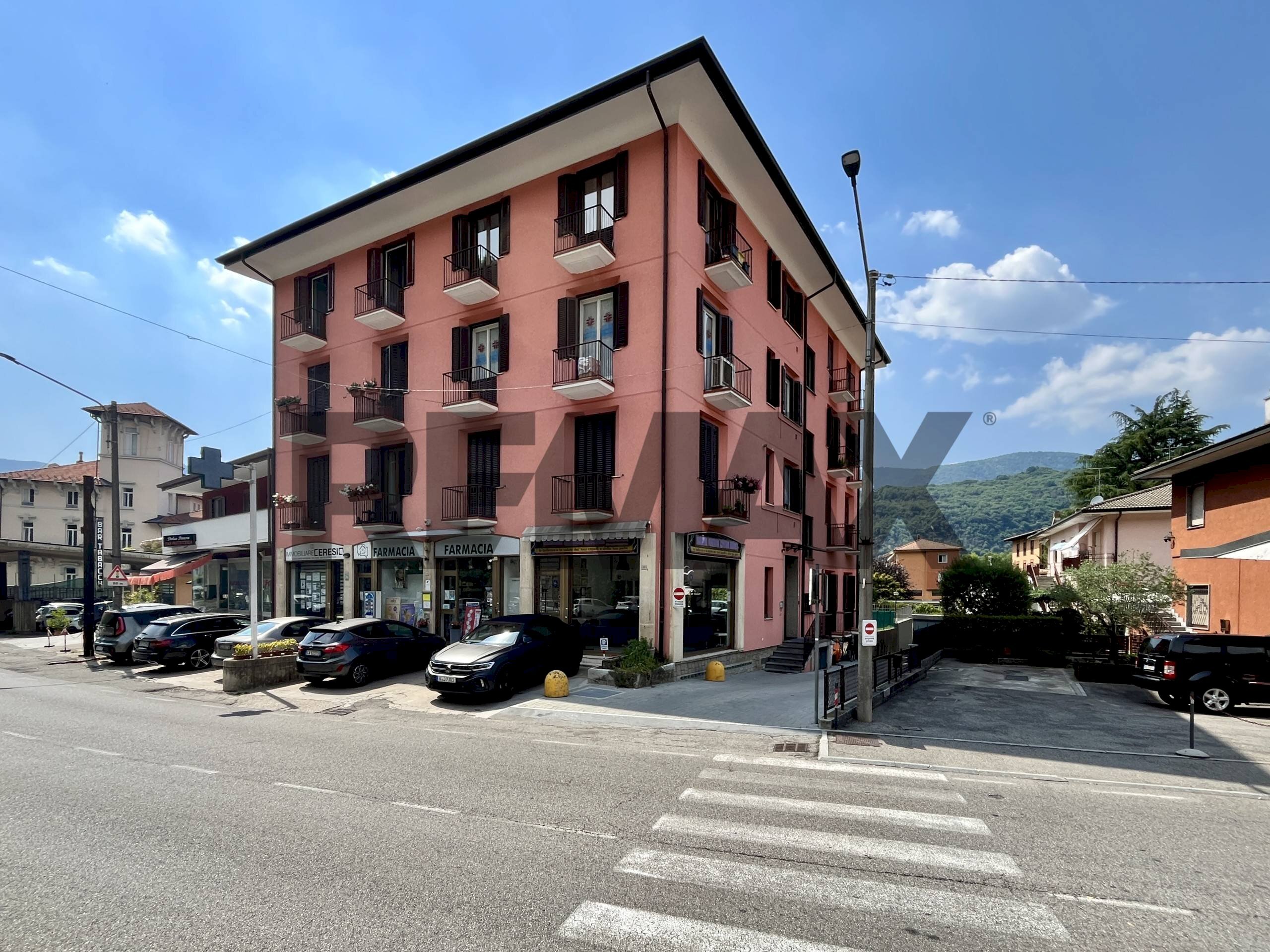 Edificio all\'aperto - Two-room apartment Via Matteotti
8, Porto Ceresio - photo 2