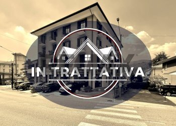 Edificio all\'aperto - Bilocale Via Matteotti
 
28, Porto Ceresio - foto 1