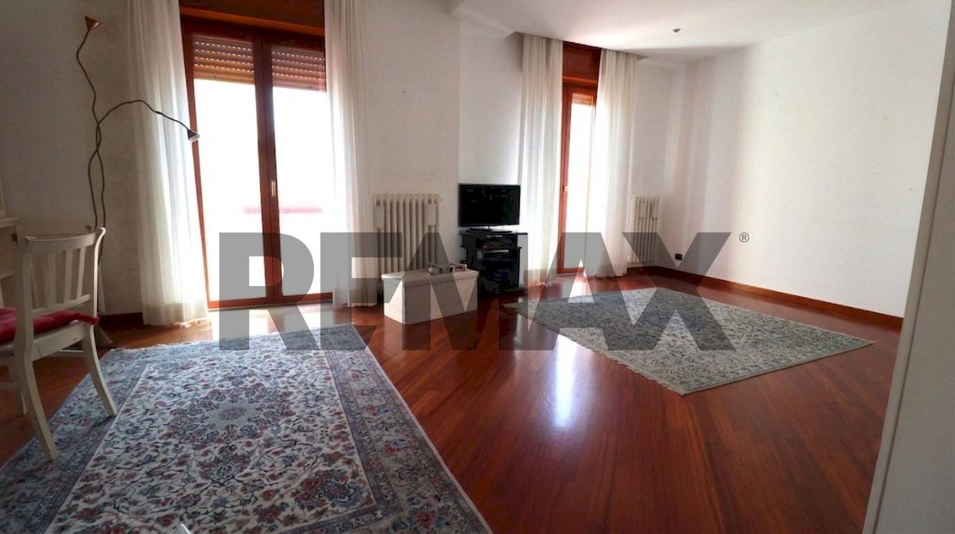 Soggiorno - Four-room apartment via mirabene
1, Matera - photo 2