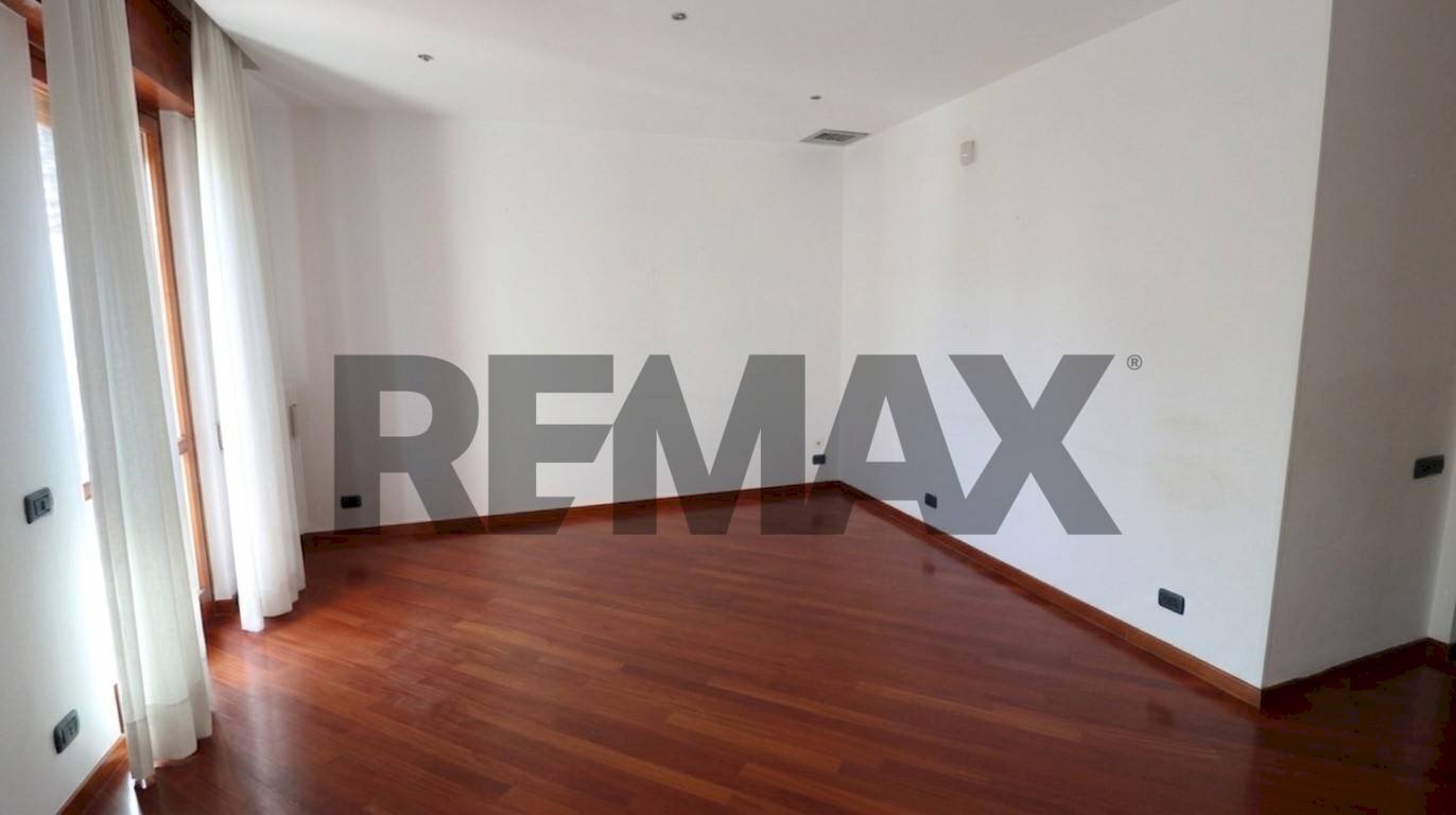Stanza vuota - Four-room apartment via mirabene
1, Matera - photo 3