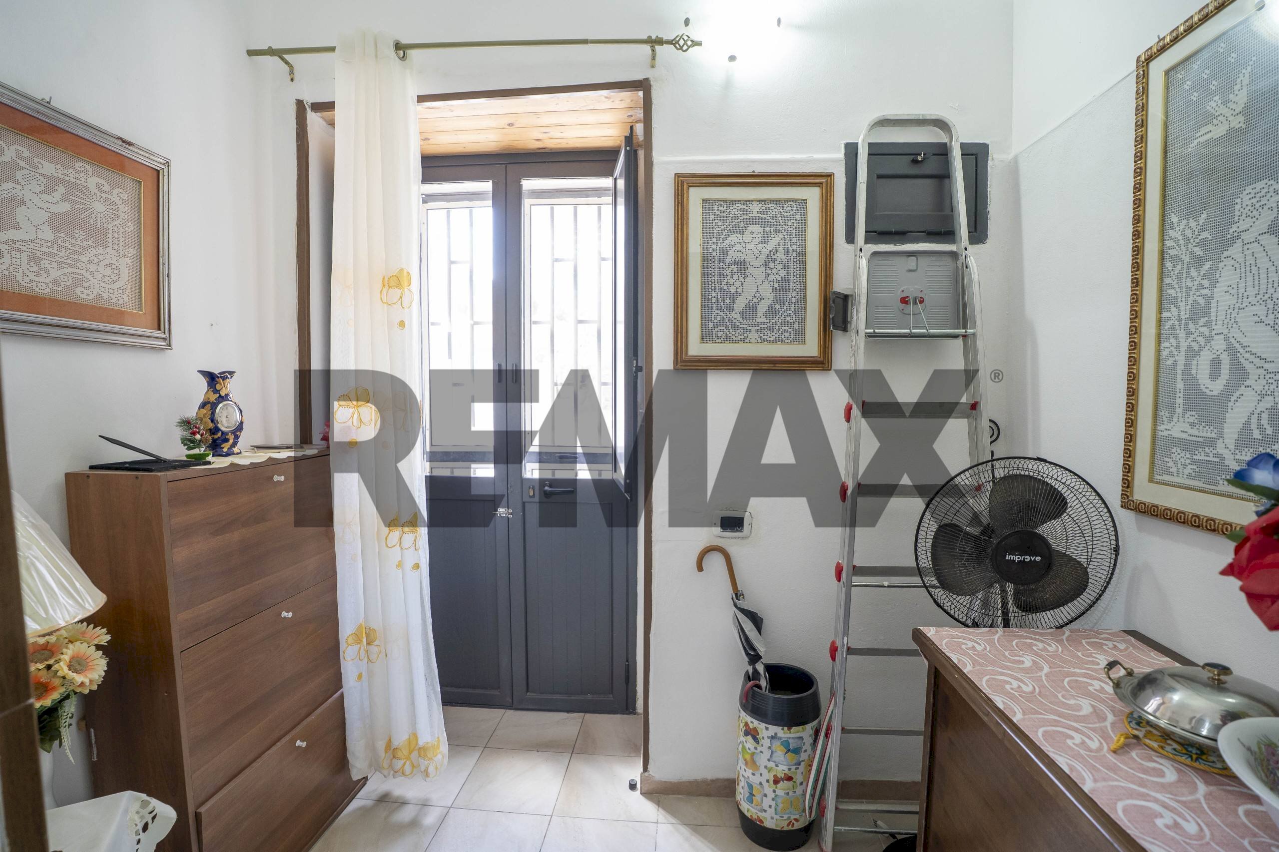 Hall / corridoio - Casa indipendente Via Niccolini
57, Lentini - foto 3