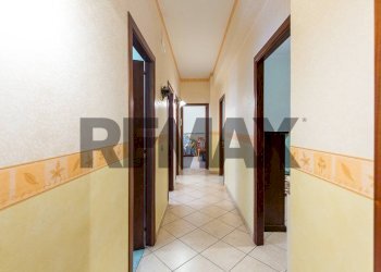 Hall / corridoio - Apartment Via Treviso
 
8, Mascalucia - photo 9