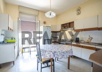 Cucina - Appartamento Villaggio Sant'Antonio Abate
 
interno 6, Camporotondo Etneo - foto 8