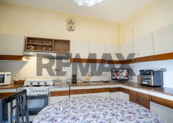 Cucina - Appartamento Villaggio Sant'Antonio Abate
 
interno 6, Camporotondo Etneo - foto 10