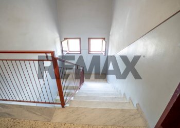 Scale - Appartamento Villaggio Sant'Antonio Abate
 
interno 6, Camporotondo Etneo - foto 27
