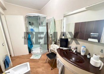 Bagno - Quadrilocale Via Giuseppe di Vittorio
 
12, Belpasso - foto 13