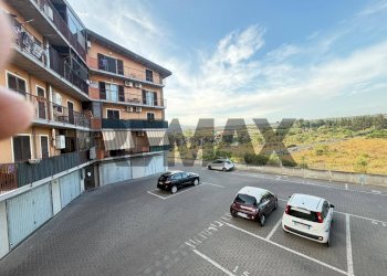 Edificio all\'aperto - Quadrilocale Via Giuseppe di Vittorio
 
12, Belpasso - foto 19