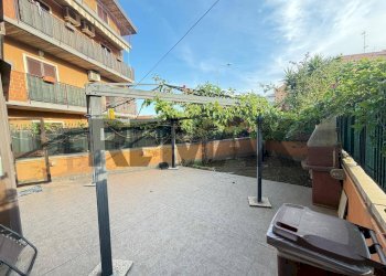 Terrazza - Quadrilocale Via Giuseppe di Vittorio
 
12, Belpasso - foto 20
