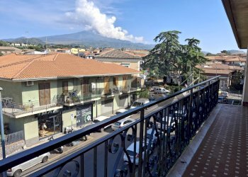 Balcone - Four-room apartment Via Guglielmo Marconi
 
24, Pedara - photo 1