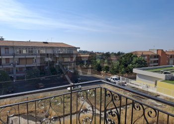 Balcone - Four-room apartment Via Guglielmo Marconi
 
24, Pedara - photo 17