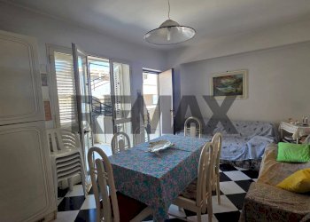 Sala da pranzo - Two-room apartment Via Lungomare Cristoforo Colombo
 
4, Roccalumera - photo 5