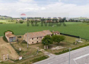 Casa all\'aperto - Rustic via San Bernardo
 
61, Chiaravalle - photo 4